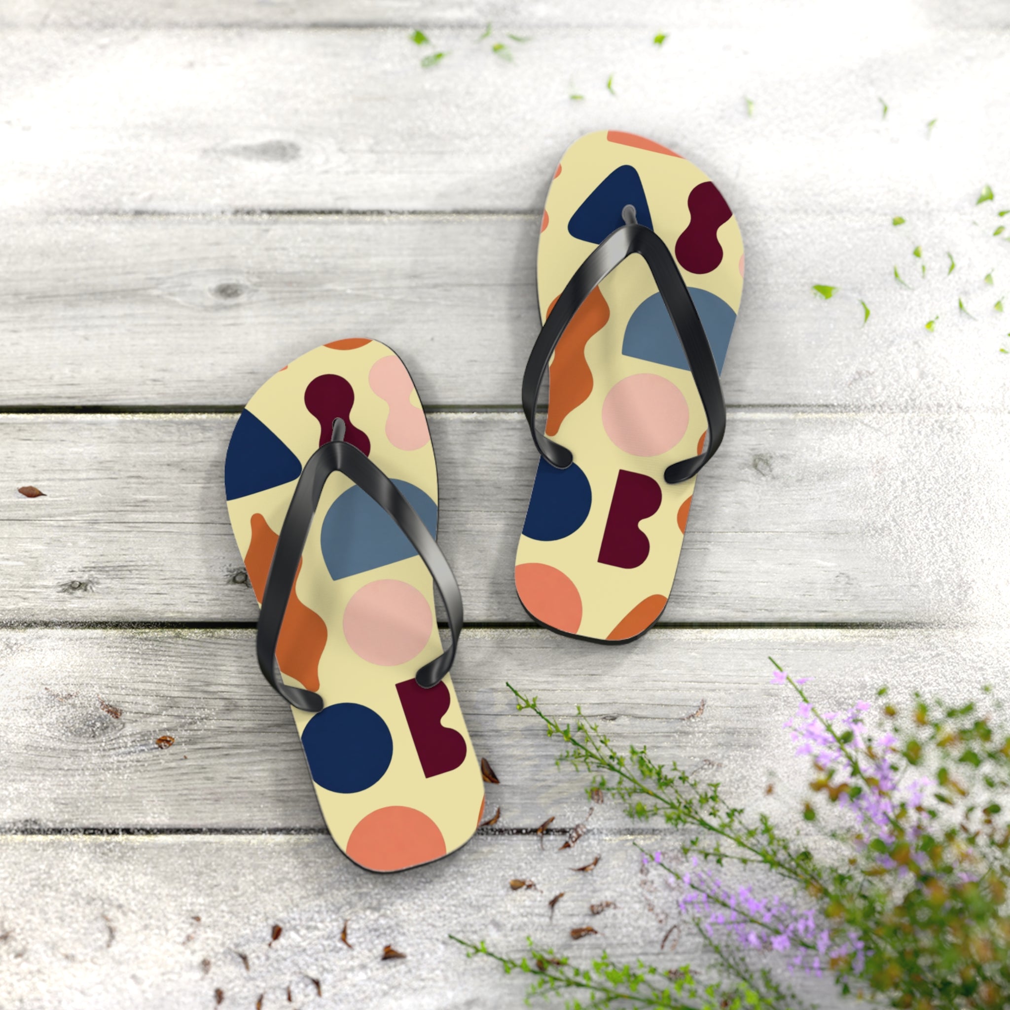 Abstract Colorblock Flip Flops – Retro Geometric Summer Sandals