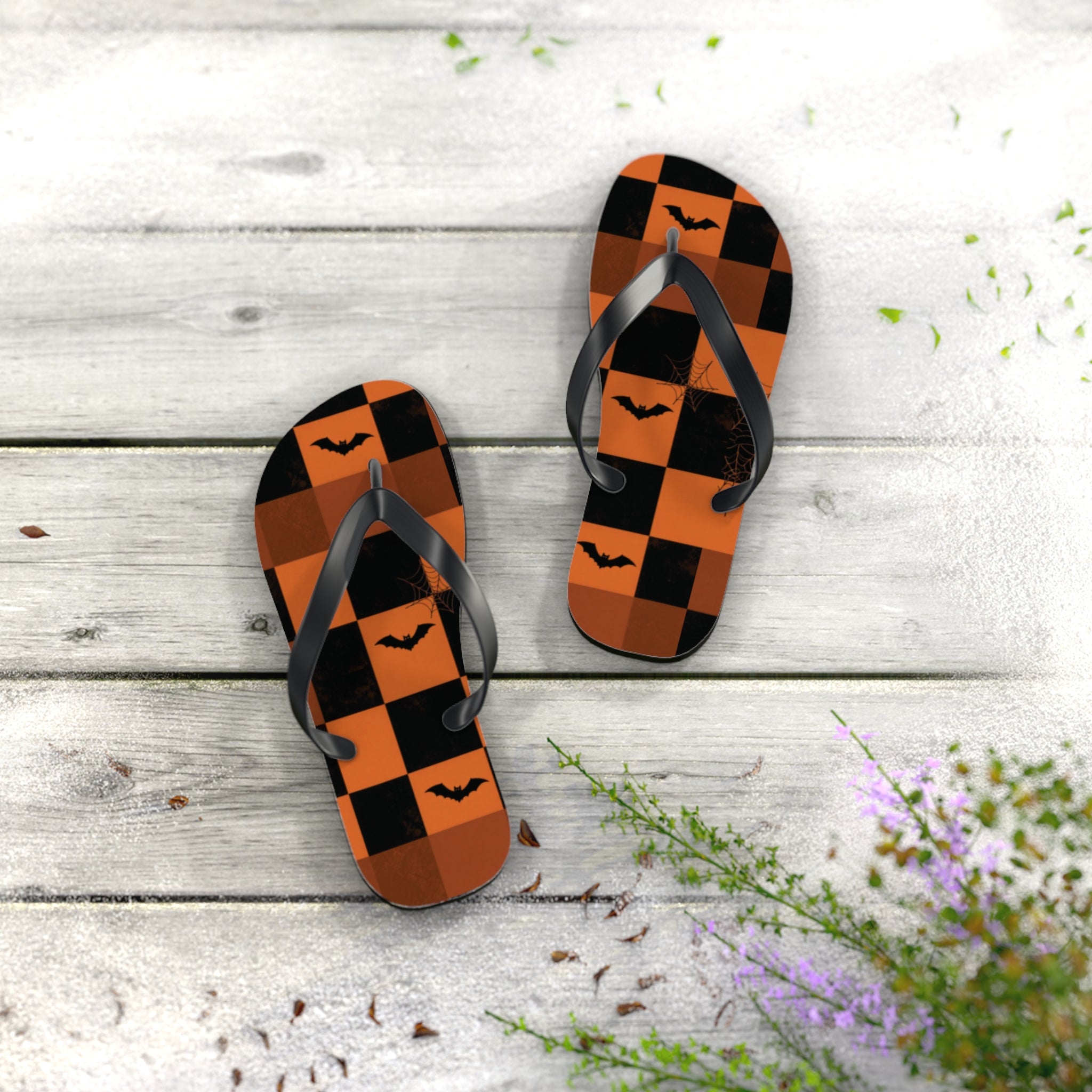 Halloween Bat Checkerboard Flip Flops — Orange & Black Beach Sandals