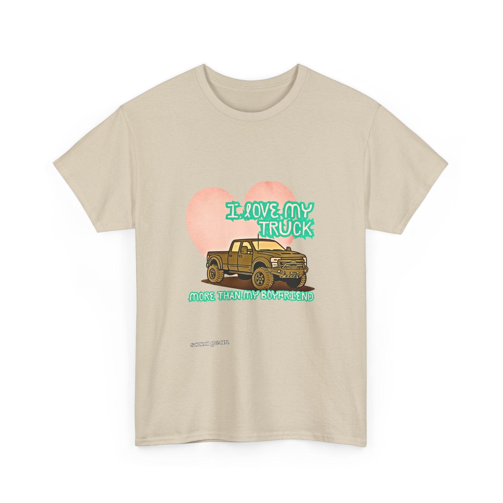 I love my truck - T-Shirt