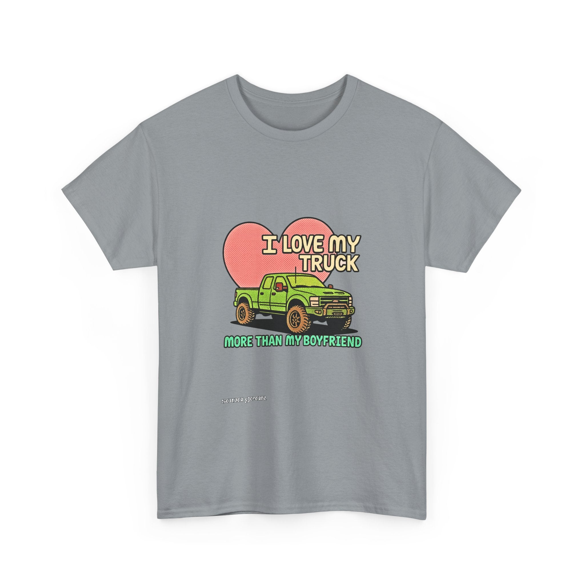 I love my truck - T-Shirt